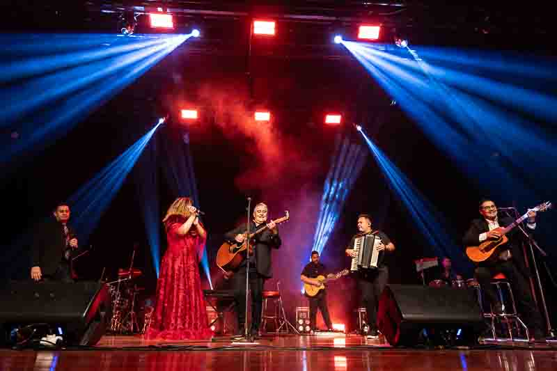 Concierto Homenaje a la Madre y a la Patria