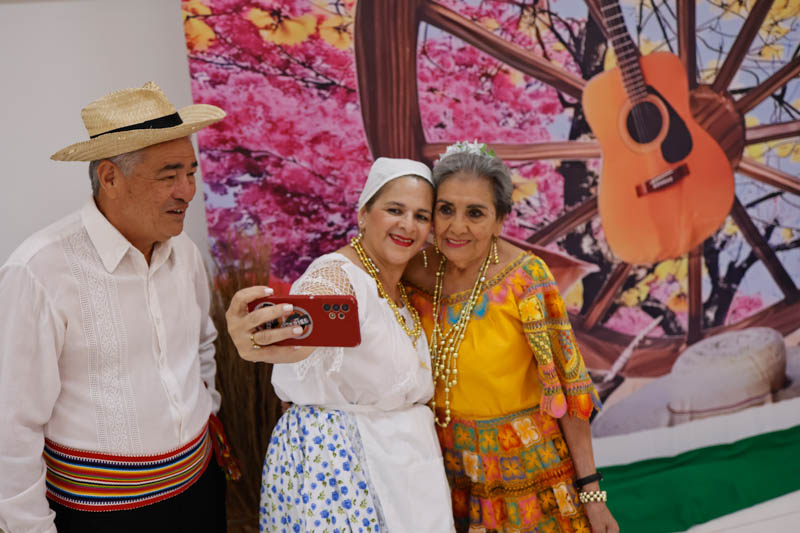 Clausura del Ciclo de Reuniones de Adultos Mayores 2025