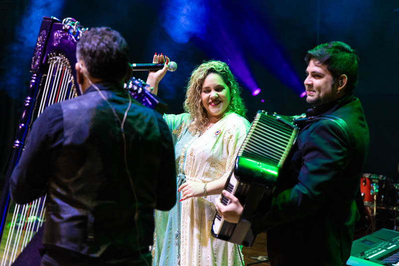 Concierto en Homenaje a la Madre y a la Patria