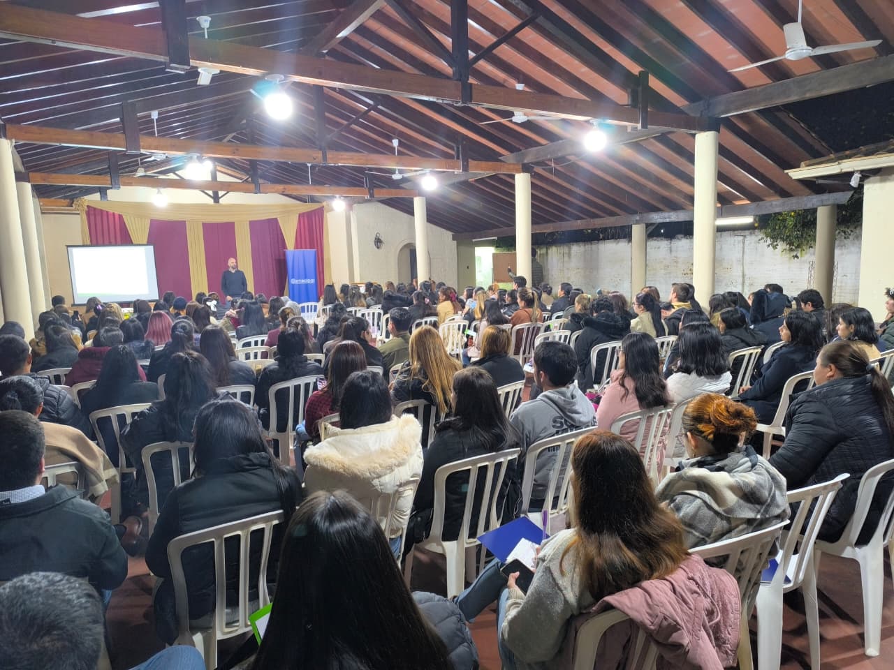 Charla Comunicación e Inteligencia Emocional Coomecipar Encarnación