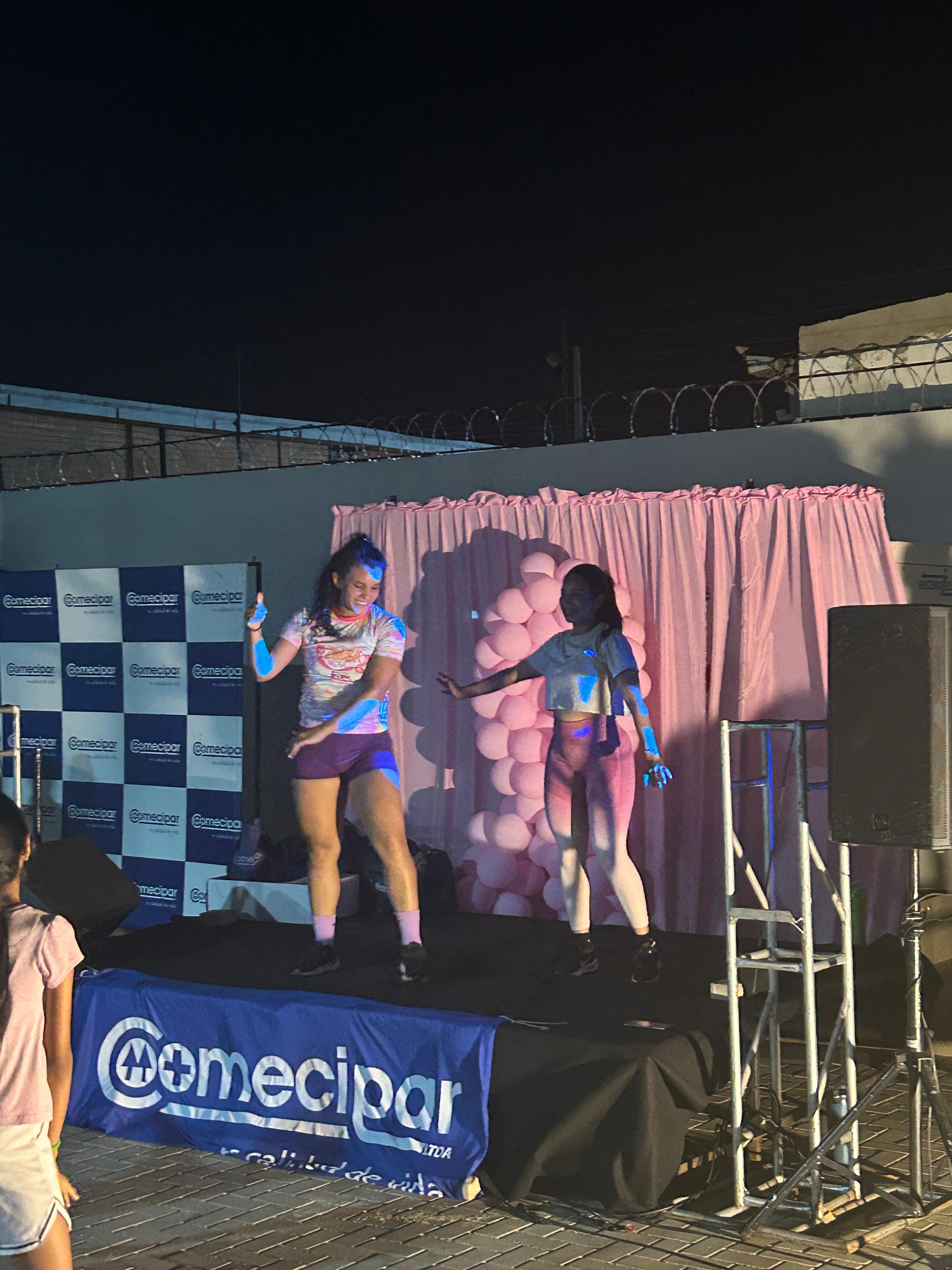 Encuentro de zumba por octubre rosa
