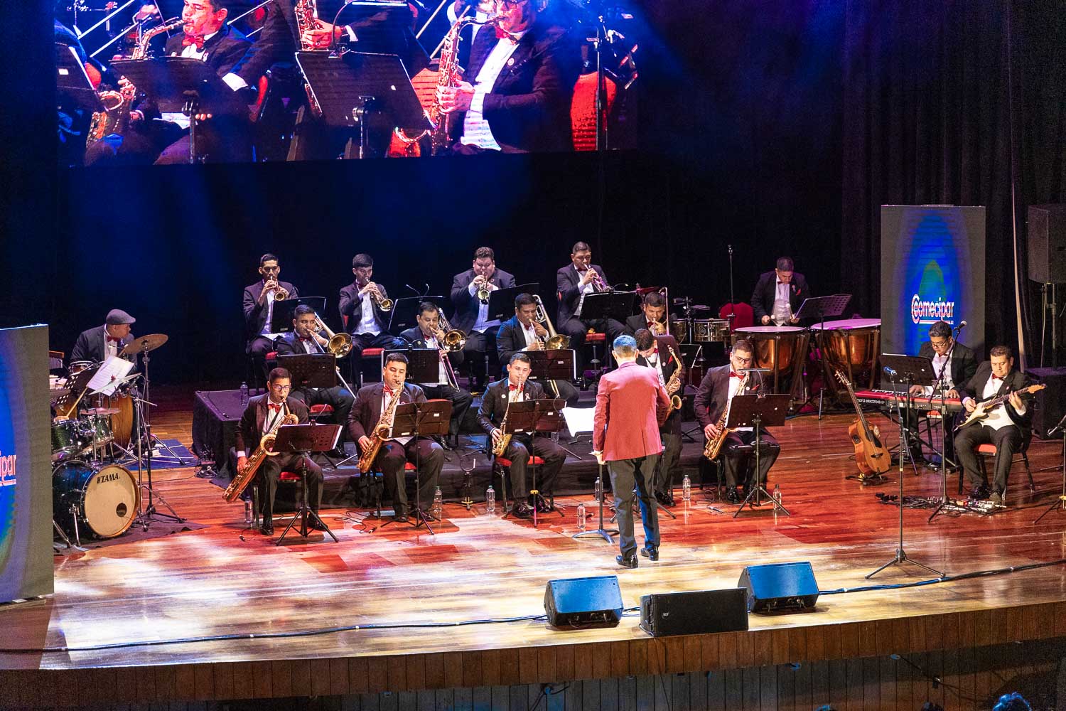 Concierto Homenaje a la Madre y a la Patria