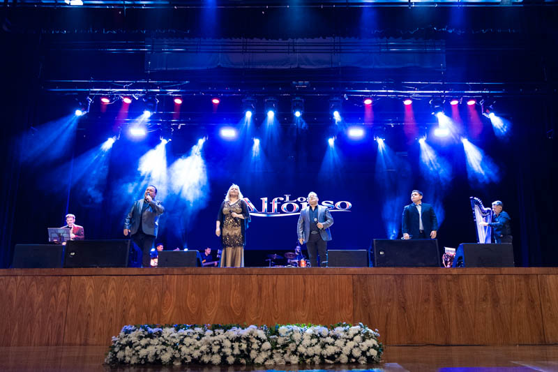 Concierto en Homenaje a la Madre y a la Patria