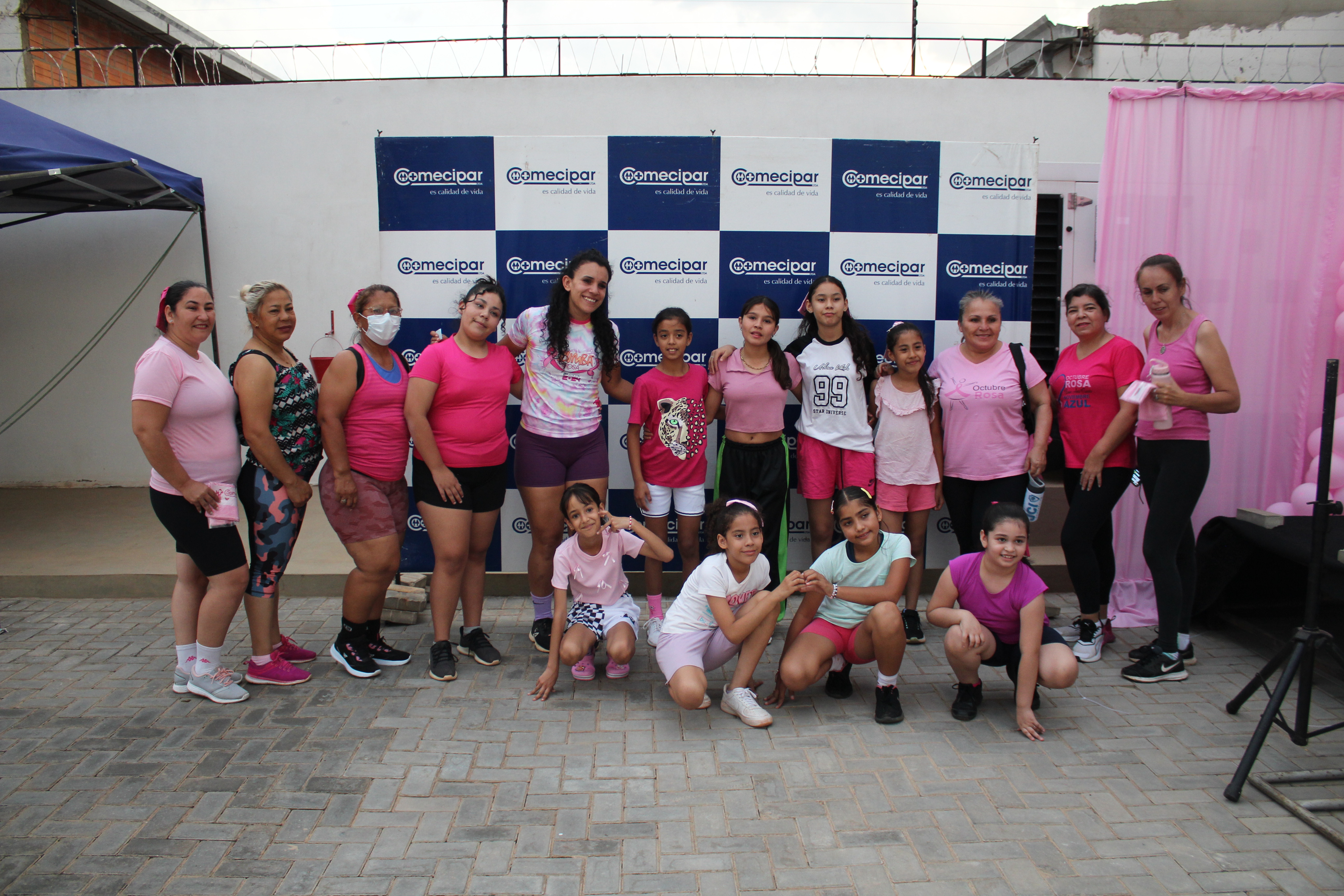 Encuentro de zumba por octubre rosa
