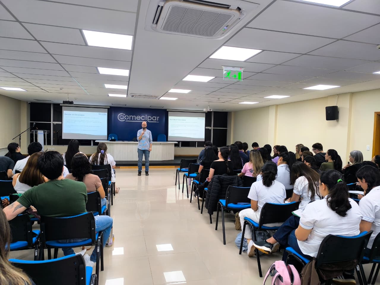 Charla Comunicación e Inteligencia Emocional