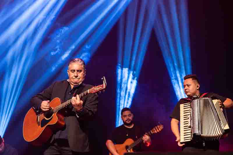 Concierto Homenaje a la Madre y a la Patria