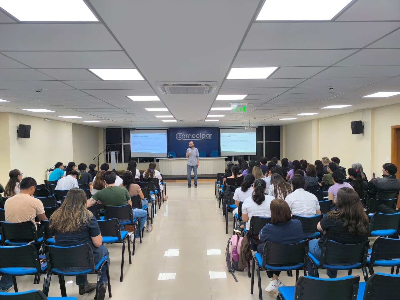 Charla Comunicación e Inteligencia Emocional