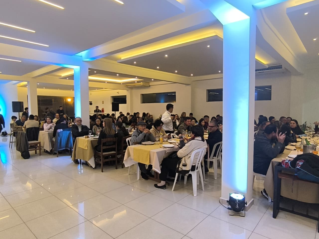 Cena y Festejo por el Día de la Familia - ENC