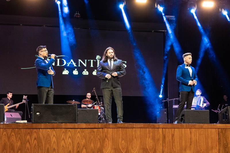 Concierto en Homenaje a la Madre y a la Patria