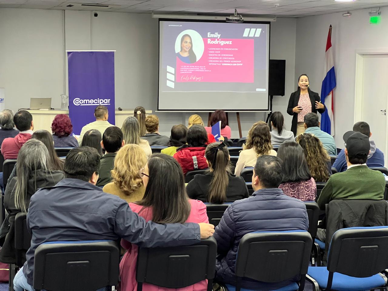Charla Liderazgo y Comunicación Asertiva