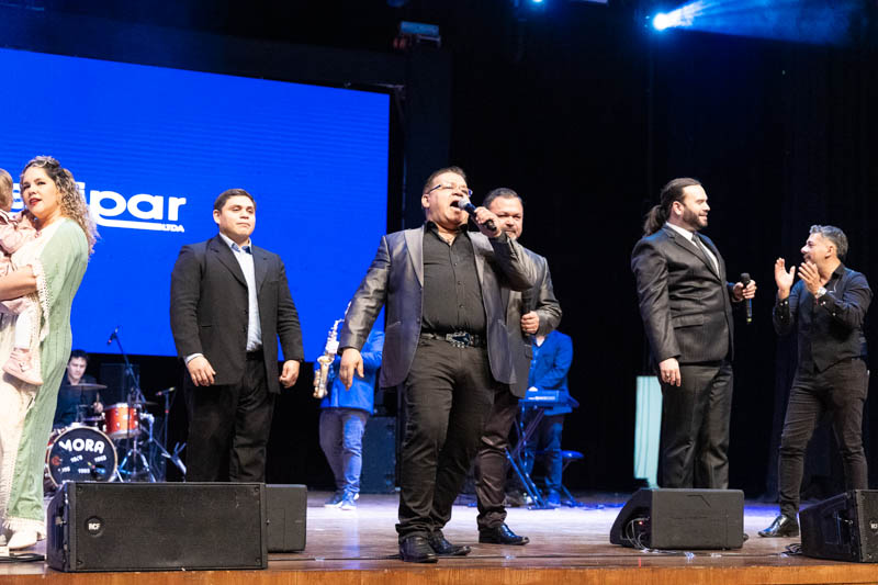 Concierto en Homenaje a la Madre y a la Patria