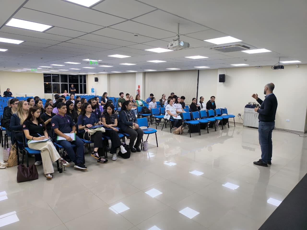 Charla Comunicación e Inteligencia Emocional