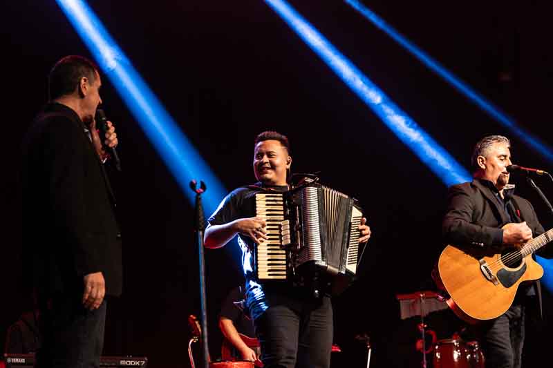 Concierto Homenaje a la Madre y a la Patria