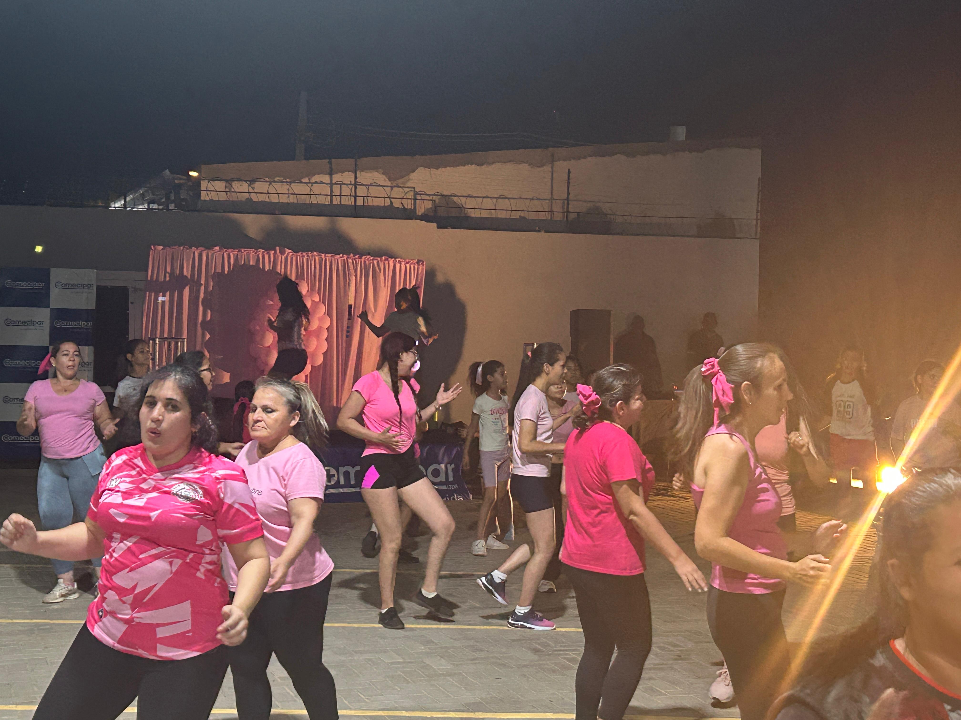 Encuentro de zumba por octubre rosa