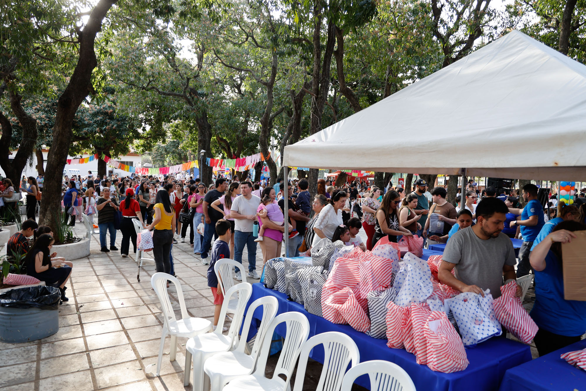 Festival del Día del Niño Coomecipar Asunción