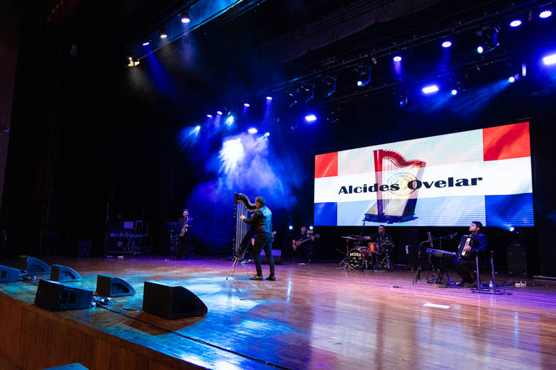 Concierto en Homenaje a la Madre y a la Patria